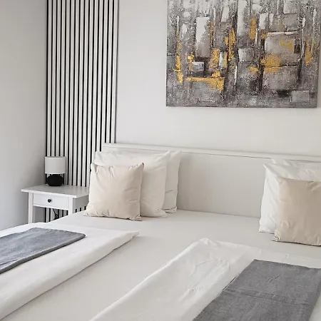Modern In The Heart Of Apartment
