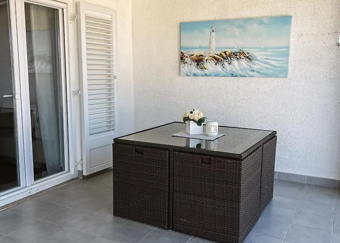 Modern In The Heart Of 奈维斯