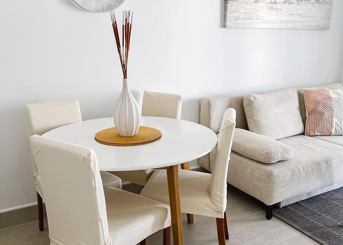 Modern In The Heart Of 奈维斯