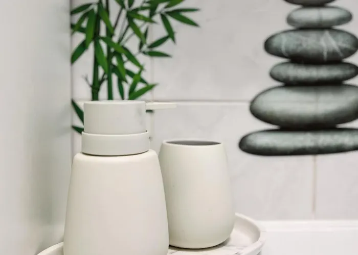 Modern In The Heart Of 公寓 *