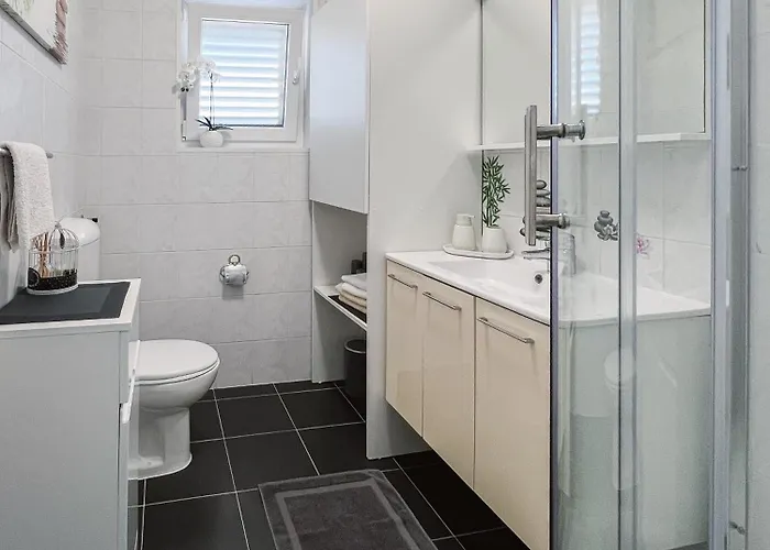 Modern In The Heart Of 奈维斯