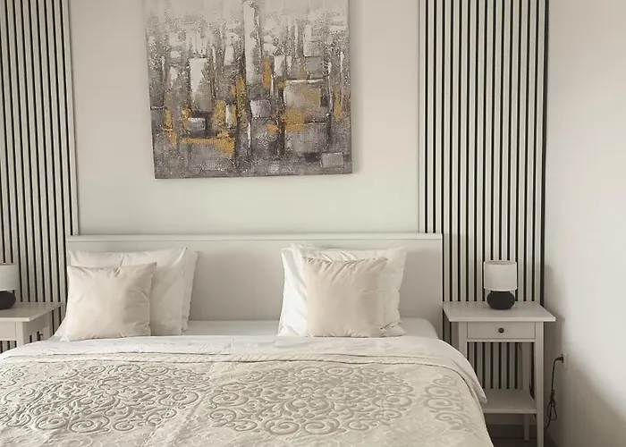 Modern In The Heart Of Διαμέρισμα *