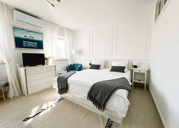Apartamento Modern In The Heart Of Njivice